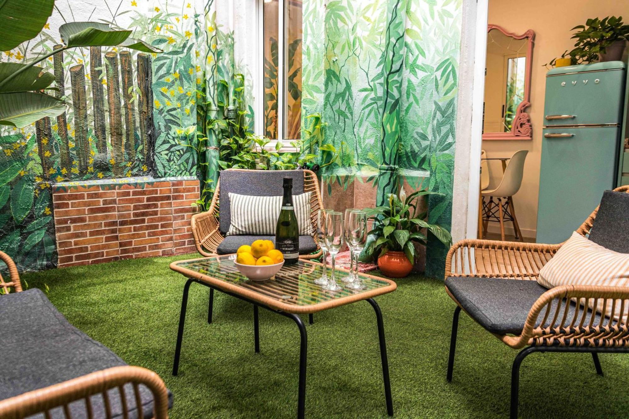 Artistic Flat Next To Ruzafa Welcome To The Jungle Valencie Exteriér fotografie
